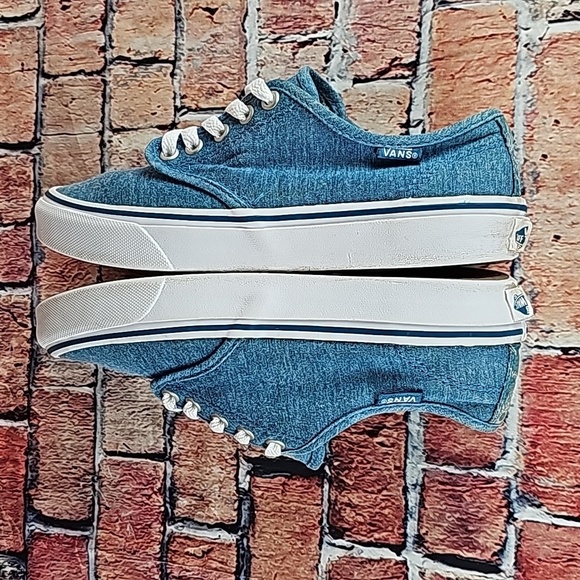 VANS LOWTOP SHOES, WOMEN'S SIZE 6 GUC - Picture 6 of 11